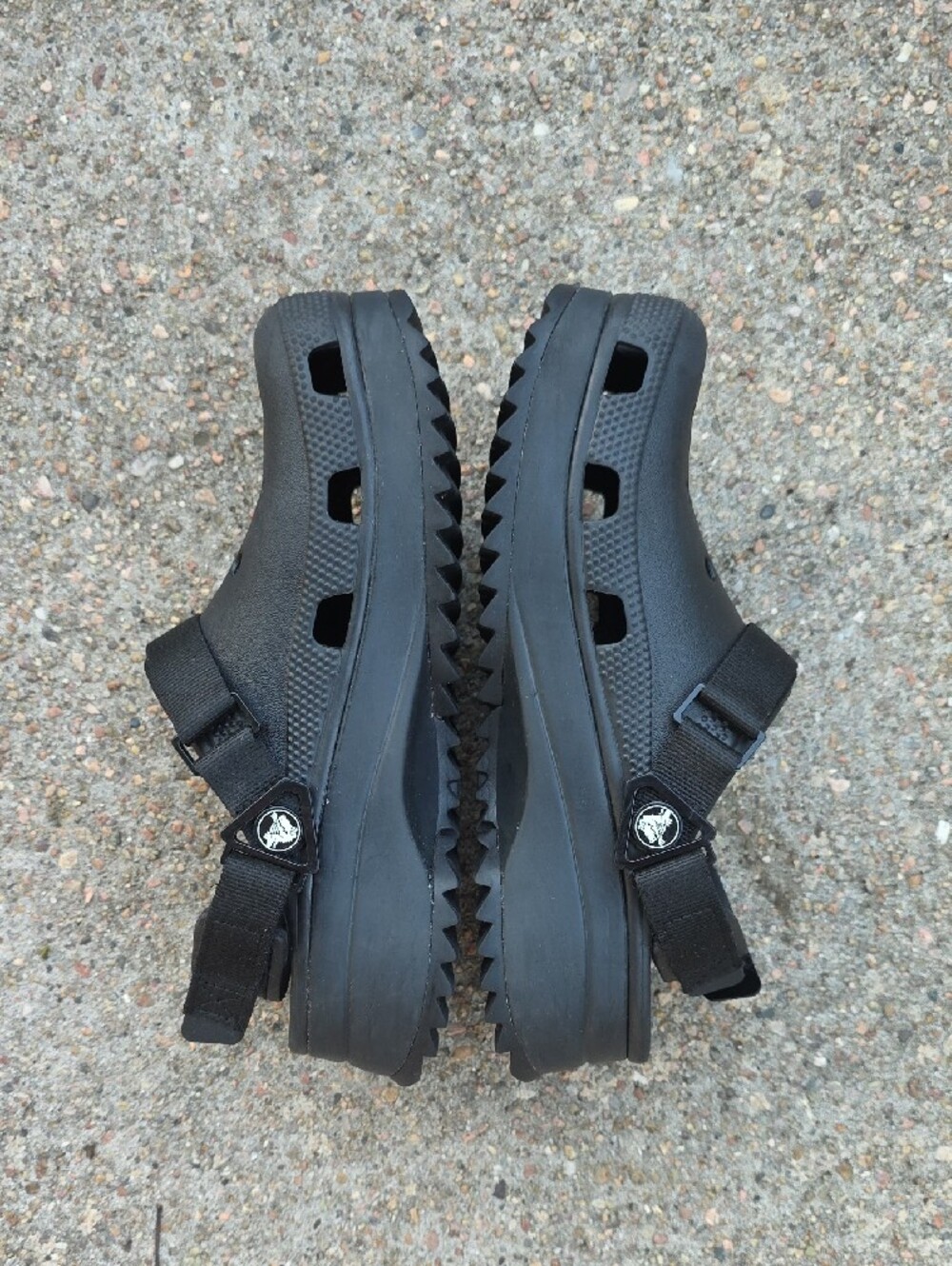 Crocs Classic Black Hiker Clog With Adjustable Strap Size 8 - Picture 4 of 9